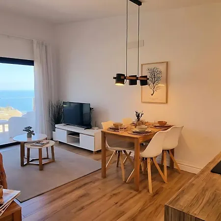 Апартаменты Maresia Village *