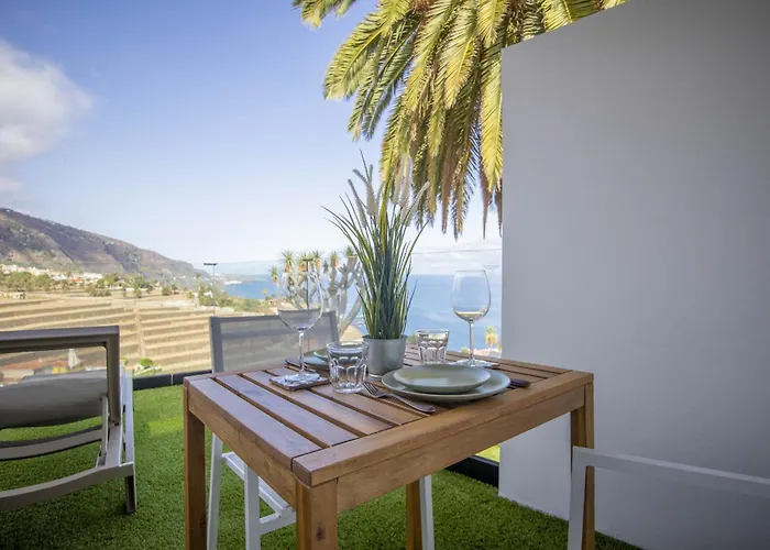 Maresia Village 아파트